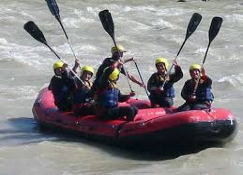 RAFTING POR EL RIO MAIPO. Santiago, CHILE